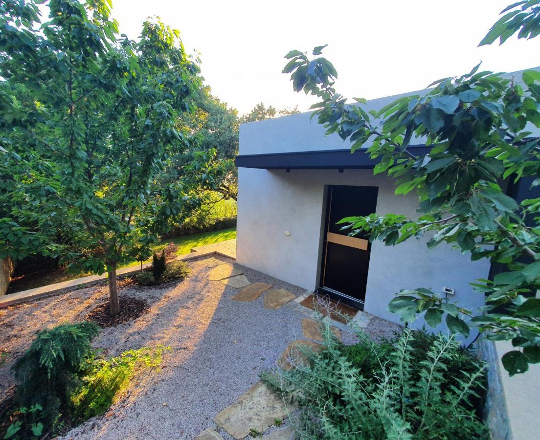House G Villa Dekani Bagian luar foto